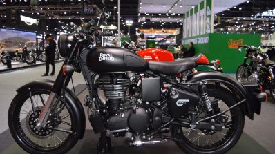 Royal Enfield Classic 500 Stealth Black left side at 2017 Thai Motor Expo