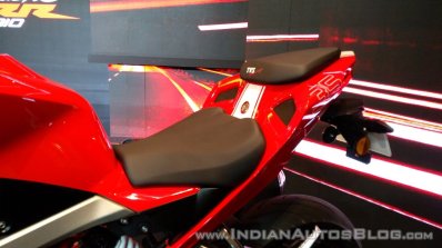 TVS Apache RR 310 Red India launch seats