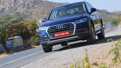 2018 Audi Q5 test drive review front angle tilt