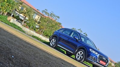 2018 Audi Q5 test drive review front three quarters far