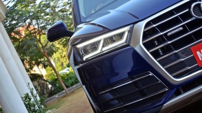 2018 Audi Q5 test drive review headlamps