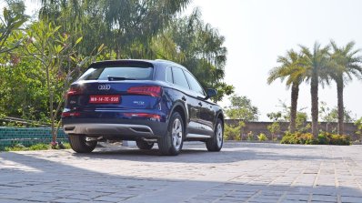 2018 Audi Q5 test drive review rear three quarters