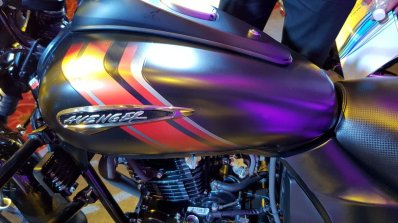 2018 Bajaj Avenger 220 Street unveiled fuel tank