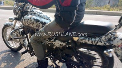 2018 Bajaj Avenger Cruise 220 spied left side