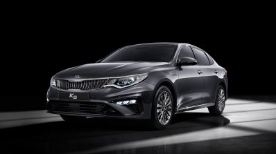 2018 Kia K5 (Kia Optima) facelift front three quarters