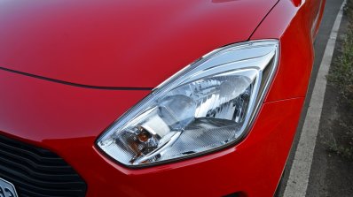 2018 Maruti Swift test drive review headlamp