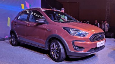 Ford Freestyle front angle