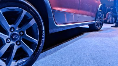 Ford Freestyle side cladding