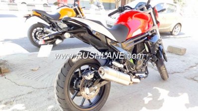 Mahindra Mojo low cost variant at dealership rear right quarter