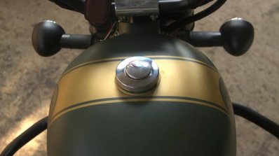Royal Enfield Electra 350 86 Mania cockpit