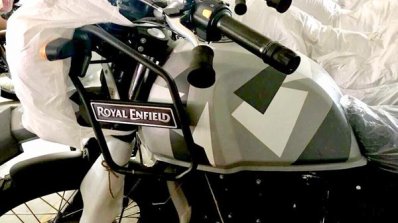 Royal Enfield Himalayan Camo variant spied fuel tank