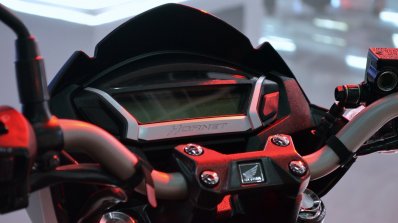 2018 Honda CB Hornet 160R instrumentation at 2018 Auto Expo