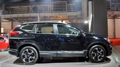 2018 Honda CR-V profile at Auto Expo 2018