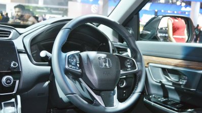 2018 Honda CR-V steering at Auto Expo 2018