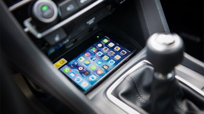 2018 Honda Civic diesel wireless phone charger