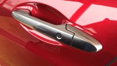 2018 Honda Vezel (2018 Honda HR-V) door handle