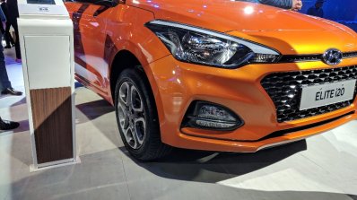 2018 Hyundai i20 (facelift) Passion Orange with Black front fascia at Auto Expo 2018