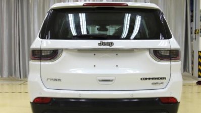 2018 Jeep Commander FWD rear