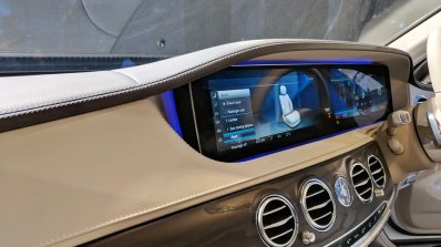 2018 Mercedes S-Class interior dashboard