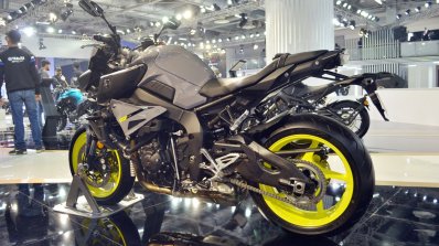 2018 Yamaha MT-10 rear left quarter at 2018 Auto Expo