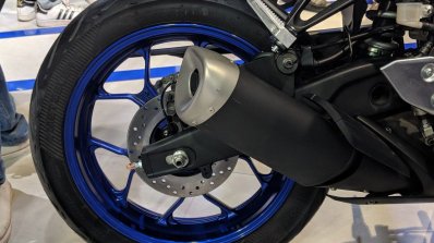 2018 Yamaha YZF-R3 Blue rear wheel at 2018 Auto Expo