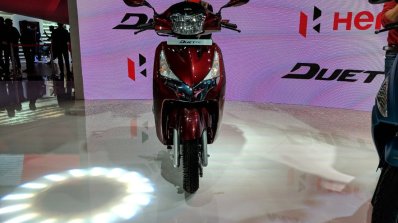 Hero Duet 125 front at 2018 Auto Expo