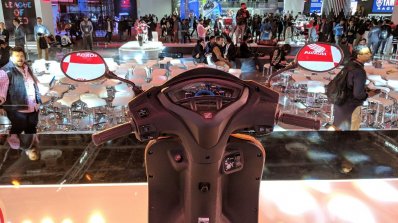 Honda Activa 5G apron at 2018 Auto Expo
