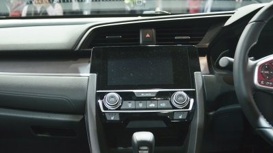 Honda Civic centre console at Auto Expo 2018