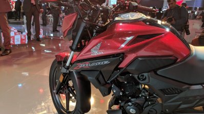 Honda X-Blade Red fuel tank at 2018 Auto Expo