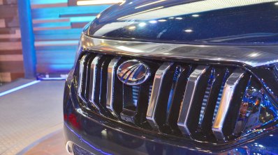 Mahindra Rexton radiator grille side view at Auto Expo 2018