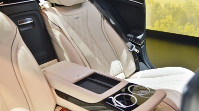 Mercedes-Maybach S 650 Saloon rear-seat armrest at Auto Expo 2018