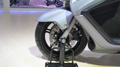 Suzuki Burgman 650 front wheel at 2018 Auto Expo