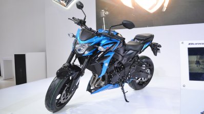 Suzuki GSX-S750 front left quarter at 2018 Auto Expo