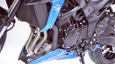 Suzuki GSX-S750 radiator at 2018 Auto Expo