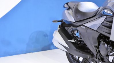 Suzuki Intruder 150 FI exhausts at 2018 Auto Expo