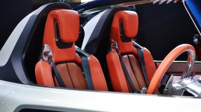 Suzuki e-Survivor concept seats