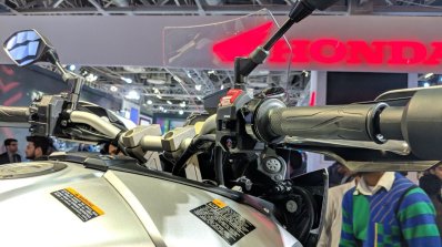 Yamaha MT-09 Tracer handlebar at 2018 Auto Expo