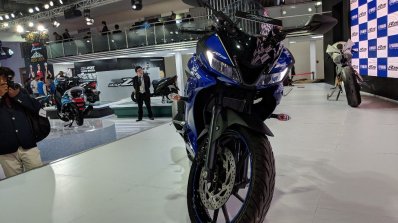 Yamaha YZF-R15 V 3.0 front at 2018 Auto Expo