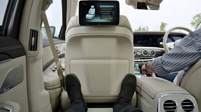 2018 Mercedes-Benz S-Class review test drive rear seat view