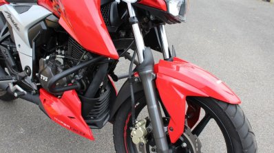 2018 TVS Apache RTR 160 4V First ride review front suspension
