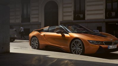 BMW i8 Roadster front three quarters