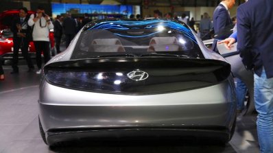 Hyundai Le Fil Rouge rear at 2018 Geneva Motor Show