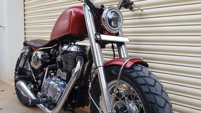 Royal Enfield Thunderbird 350 Spartan by Bulleteer Customs front right quarter