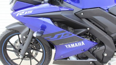 Yamaha YZF-R15 v3.0 track ride review left side fairing