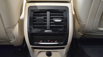 2018 BMW X3 Black Sapphire rear AC vents