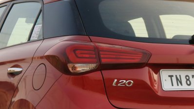 2018 Hyundai i20 facelift review tail light