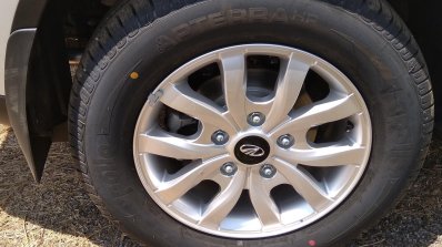 2018 Mahindra XUV500 facelift alloy wheel