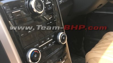 2018 Mahindra XUV500 facelift interior centre console