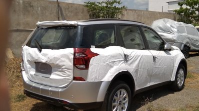 2018 Mahindra XUV500 facelift rear three quarters