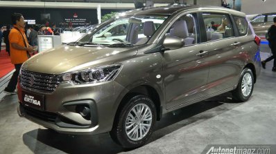 2018 Maruti Ertiga (Suzuki Ertiga) front three quarters